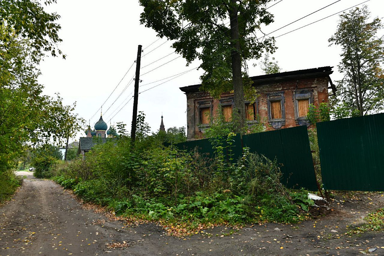 Во Фрунзенском районе Ярославля расчистят парковую зону у Которосли