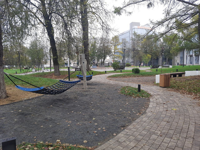 В Ярославле прошла техприемка работ в скверах на площади Труда