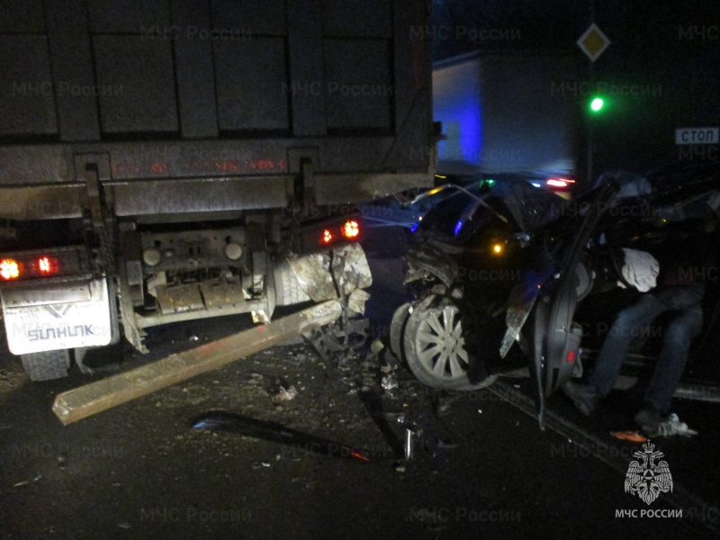В тройном ДТП на трассе в Ярославской области пострадали водитель и пассажирка