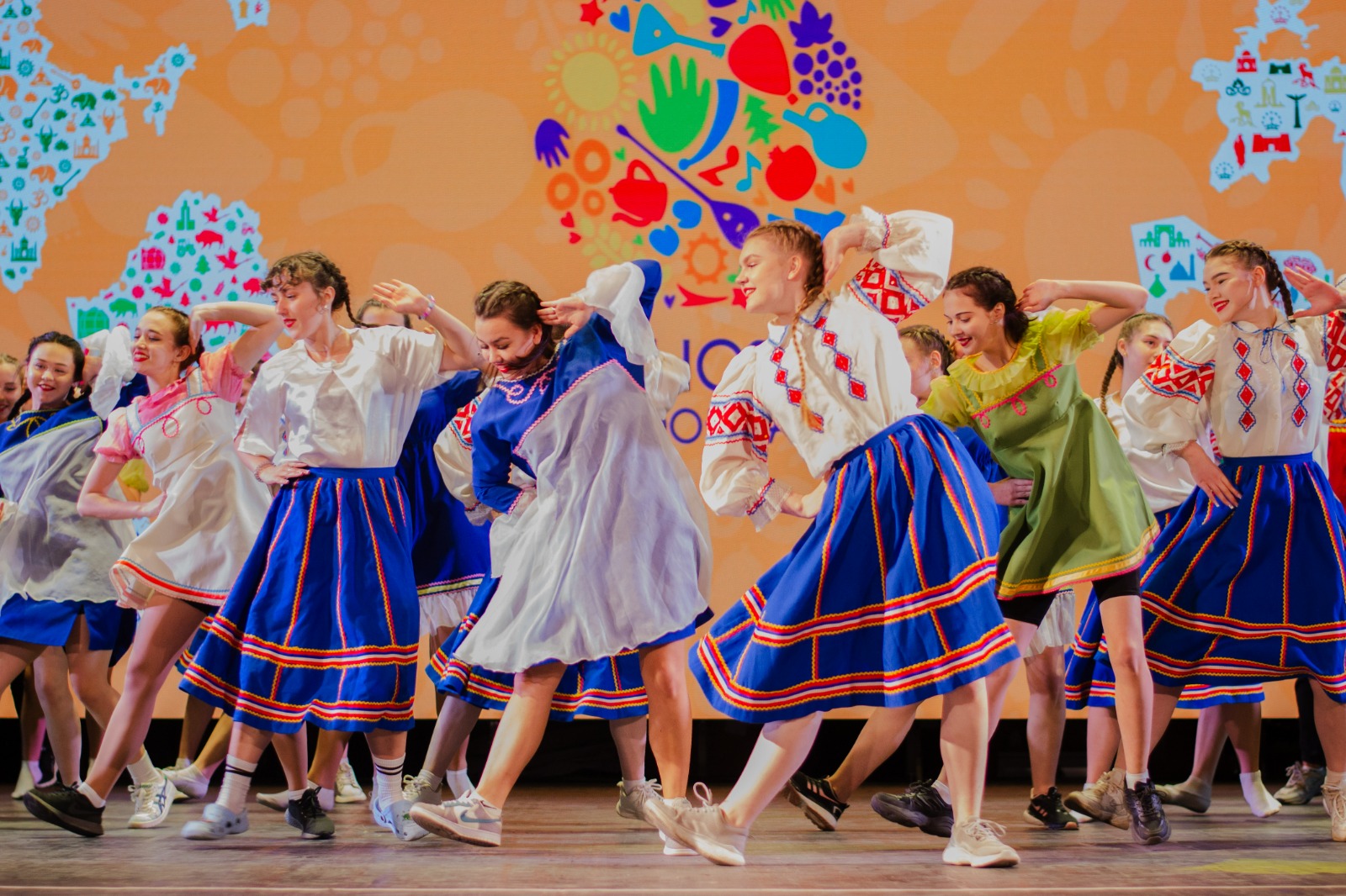 Молодежь Ярославской области участвует в фестивале национального творчества «Единство разнообразия»