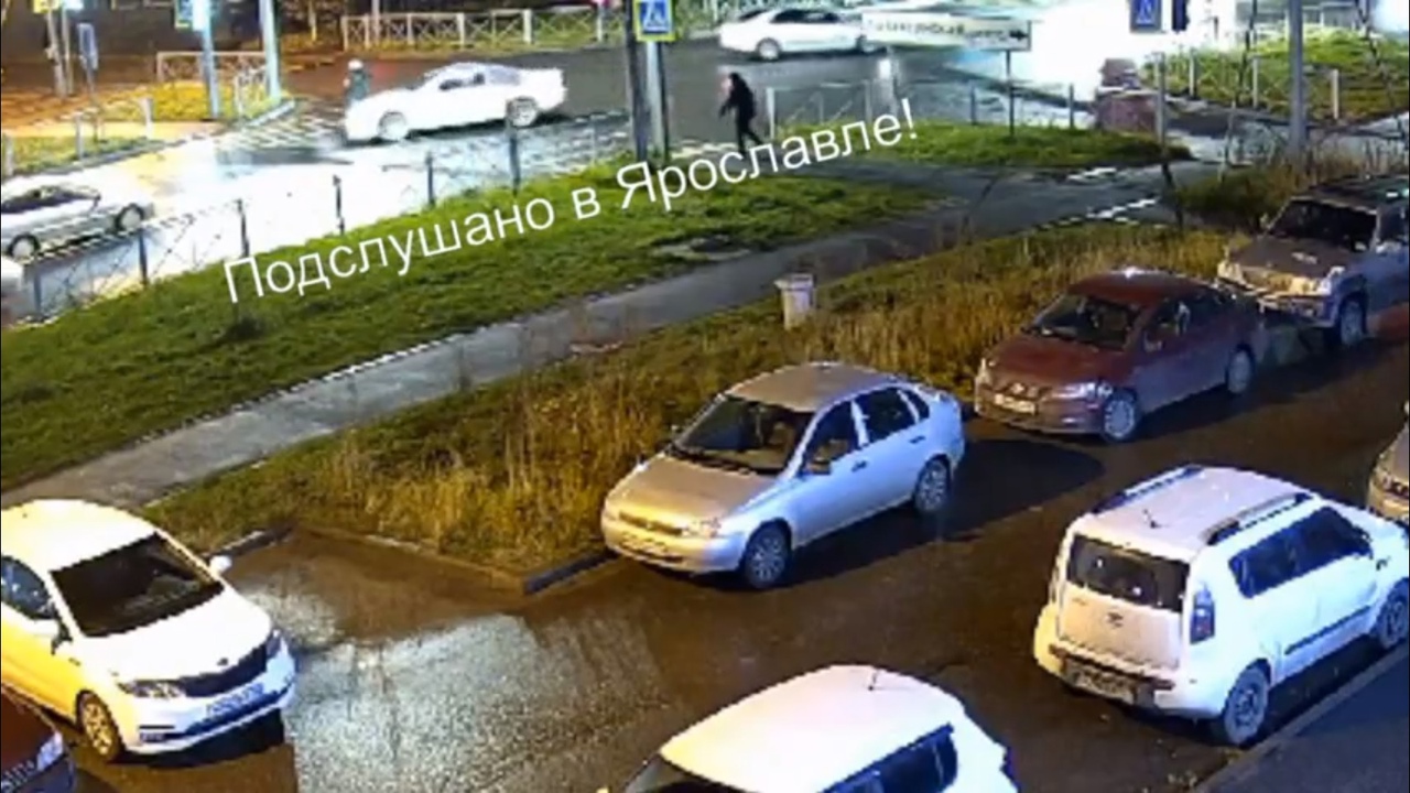 В Дзержинском районе Ярославля женщина на иномарке сбила пешехода