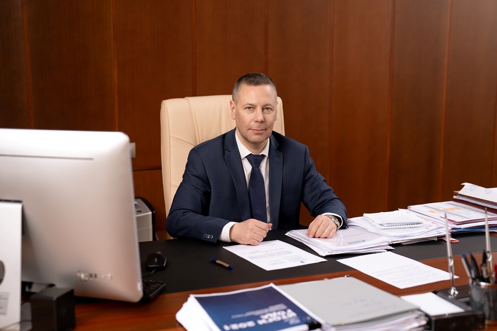 Михаил Евраев поздравил ярославских полицейских с профессиональным праздником