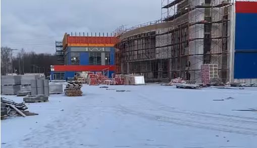 Отделочные работы начинаются на одном из зданий волейбольного центра в Ярославле