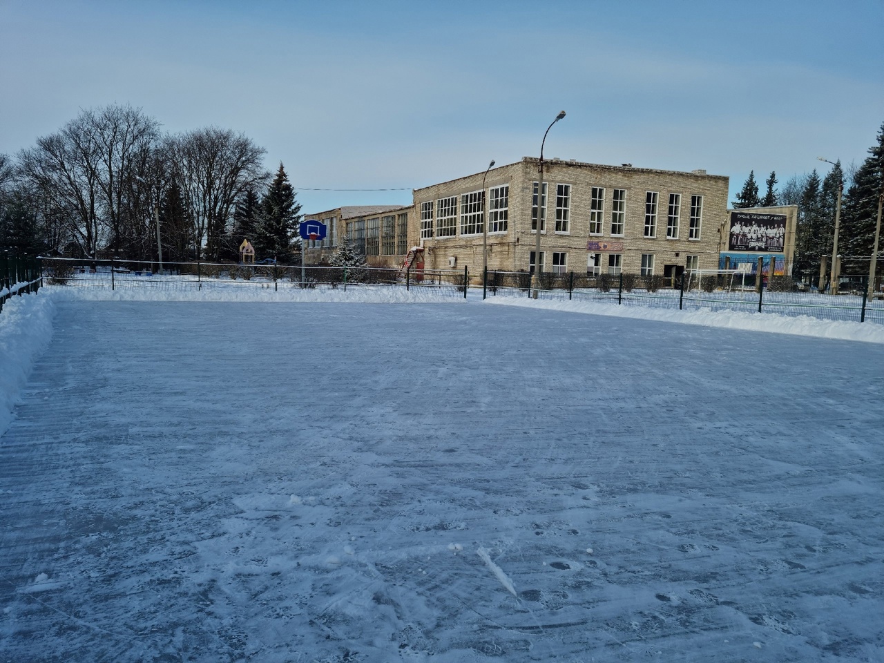 В Рыбинске в начале декабря уже залили 12 катков