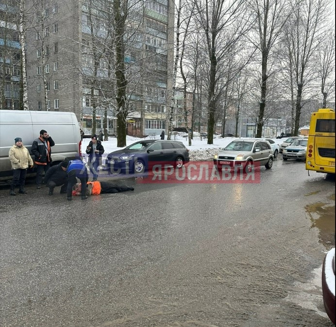 В Ярославле автобус сбил перебегавшего дорогу пешехода