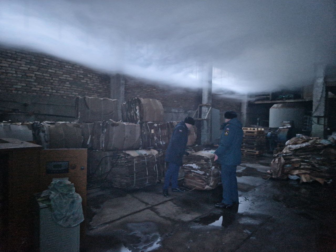 В Ярославской области произошел пожар на предприятии по производству картона