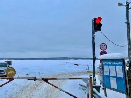 В Ярославской области начала работать ледовая автомобильная переправа через Волгу