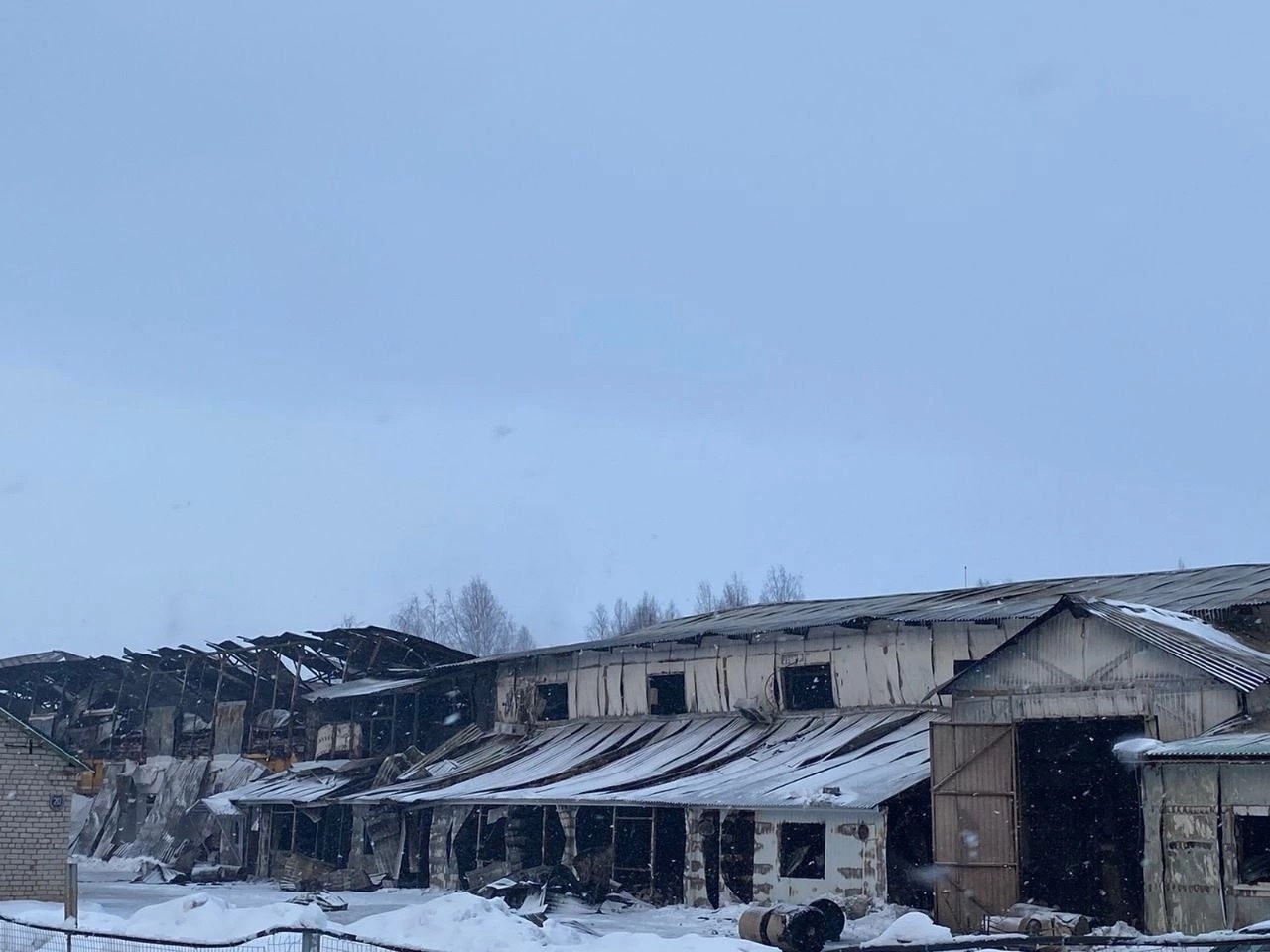 В Ярославской области восстанавливают гончарный завод после пожара