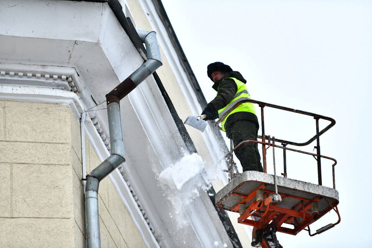 В Ярославле за январь выявили почти полсотни неубранных крыш