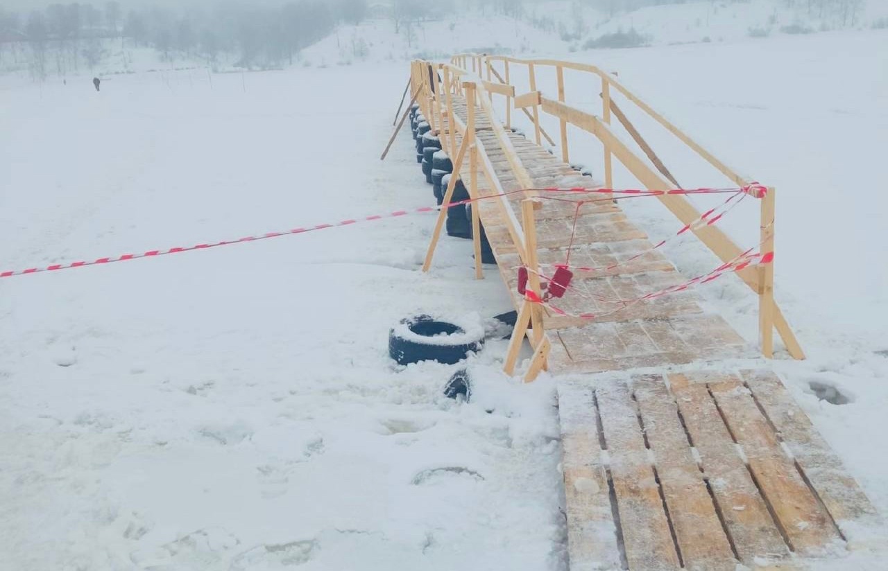 В Ярославской области закрыли пешеходную ледовую переправу из-за подтоплений