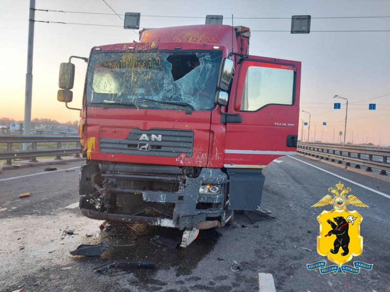 В Ярославле перед судом за гибель двух дорожных рабочих ответит водитель фуры