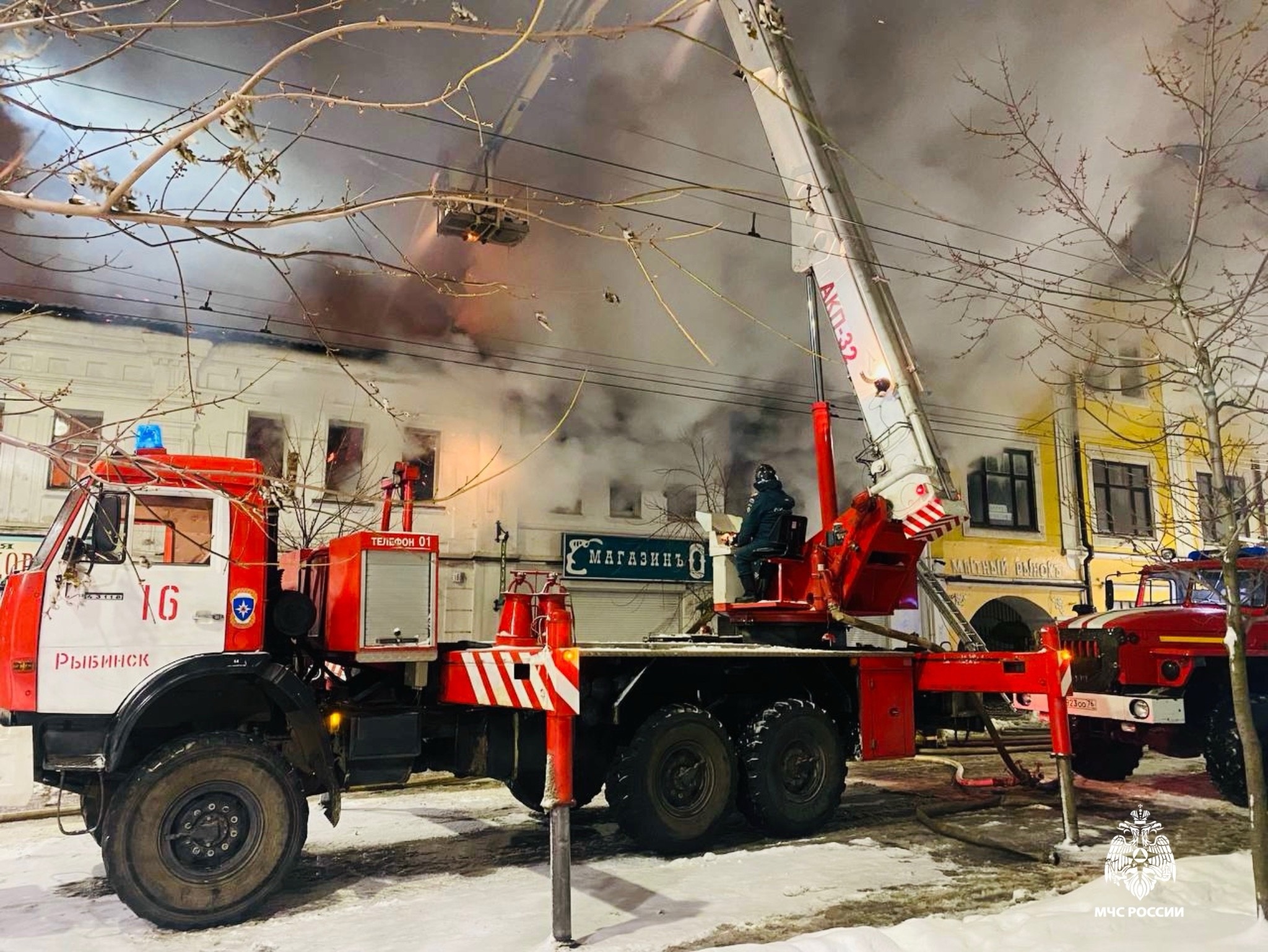 Крупный пожар в центре Рыбинска тушили почти 22 часа