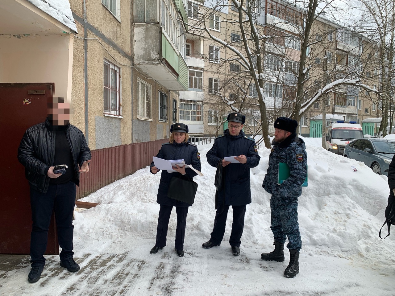 В Ярославле разведенные супруги при приставах довели до истерики ребенка |  08.02.2024 | Ярославль - БезФормата