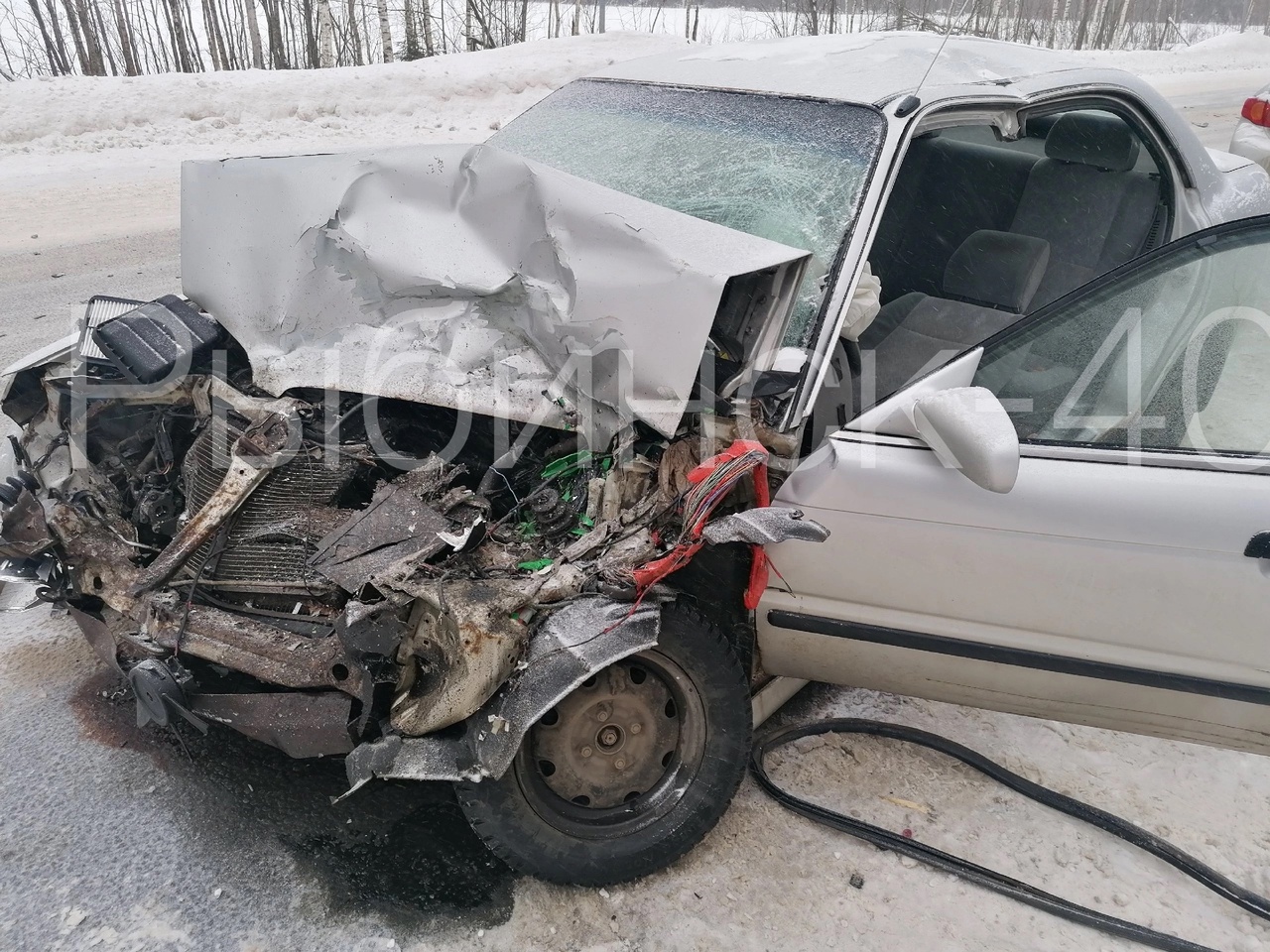 В результате столкновения грузовика и иномарки под Рыбинском пострадала женщина