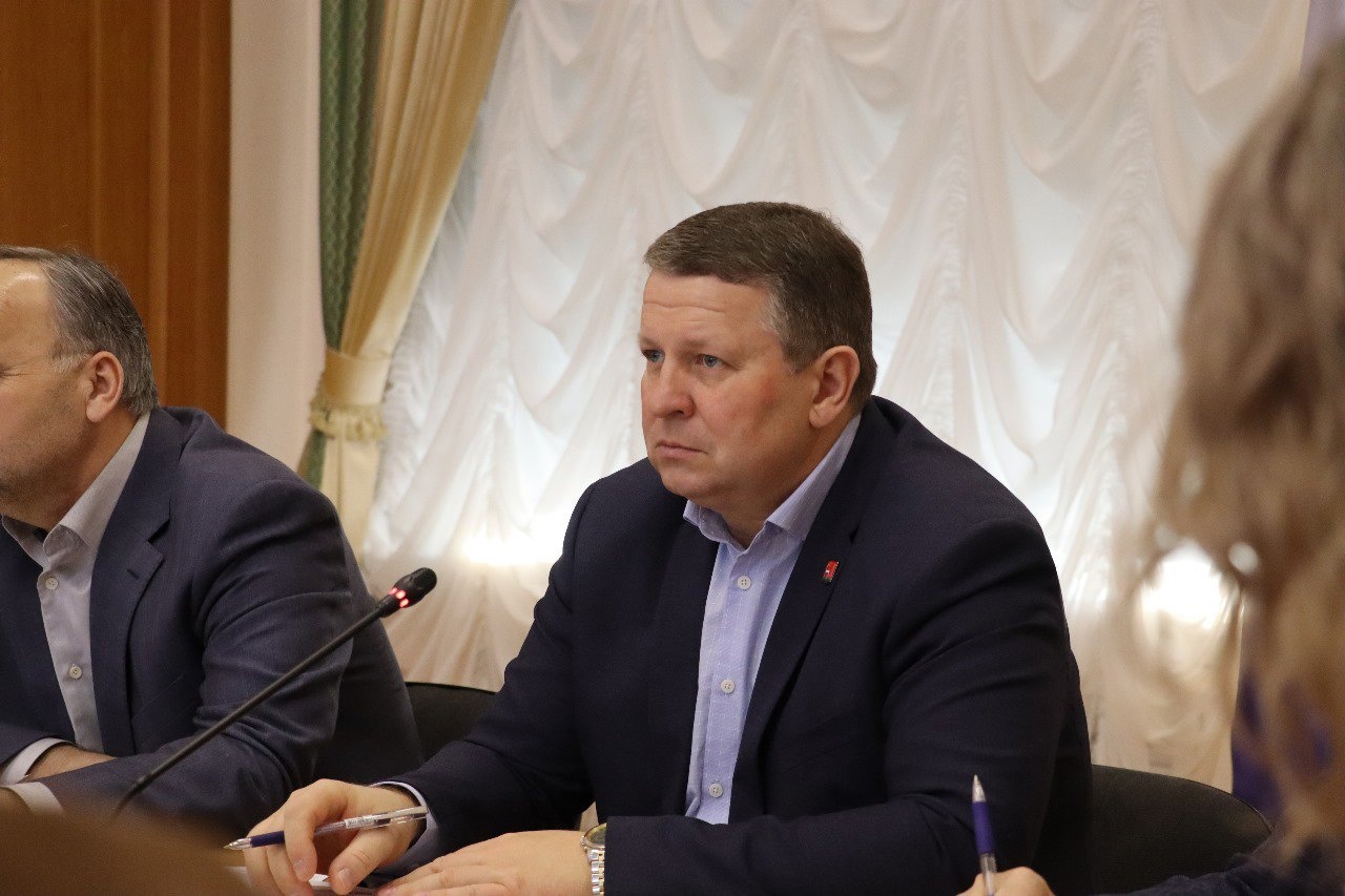 Мошенники взломали аккаунты главы Ростовского района в мессенджерах