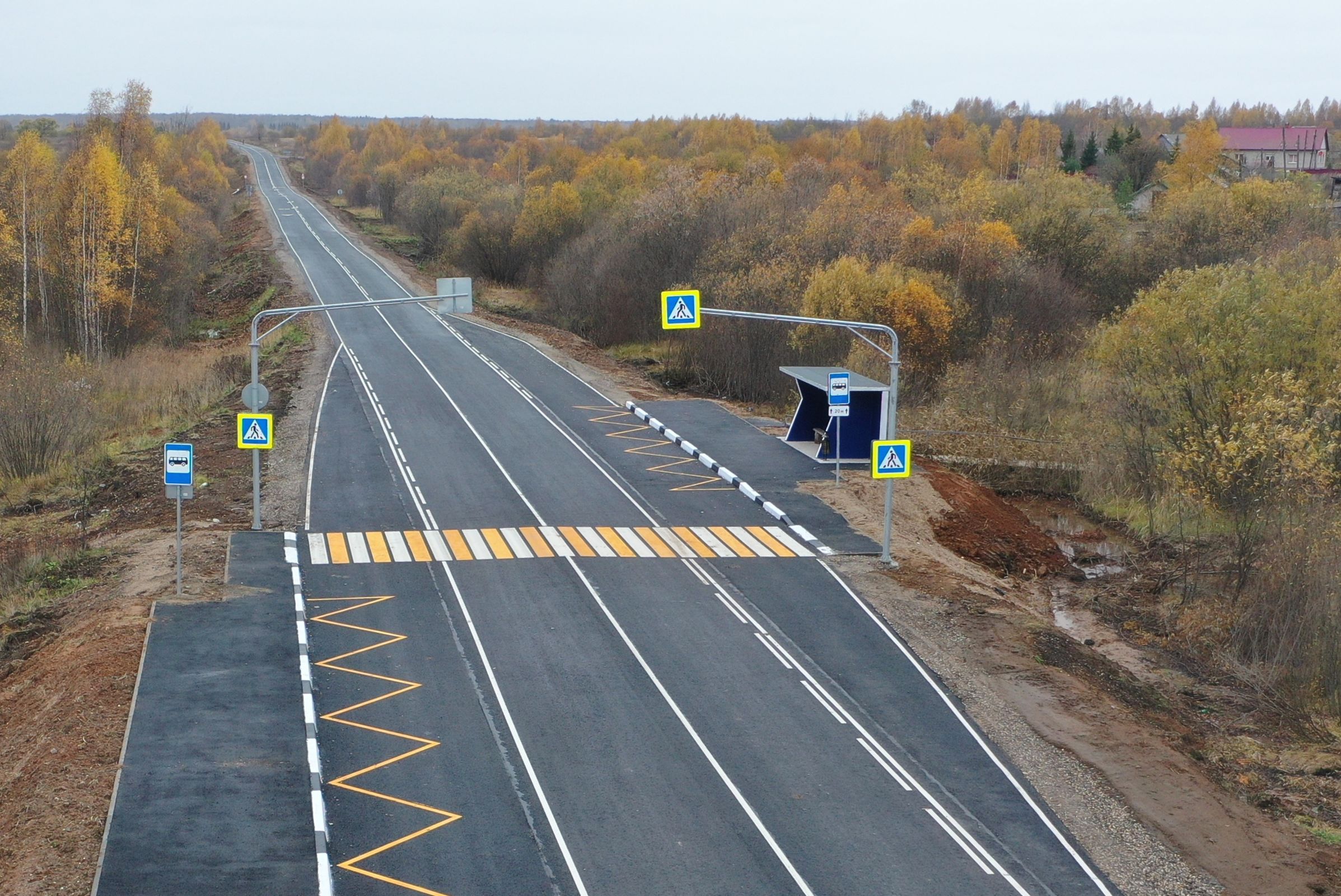 Освещение и новые тротуары сделают на остановках на дороге Каплино – Шельшедом – Рублево
