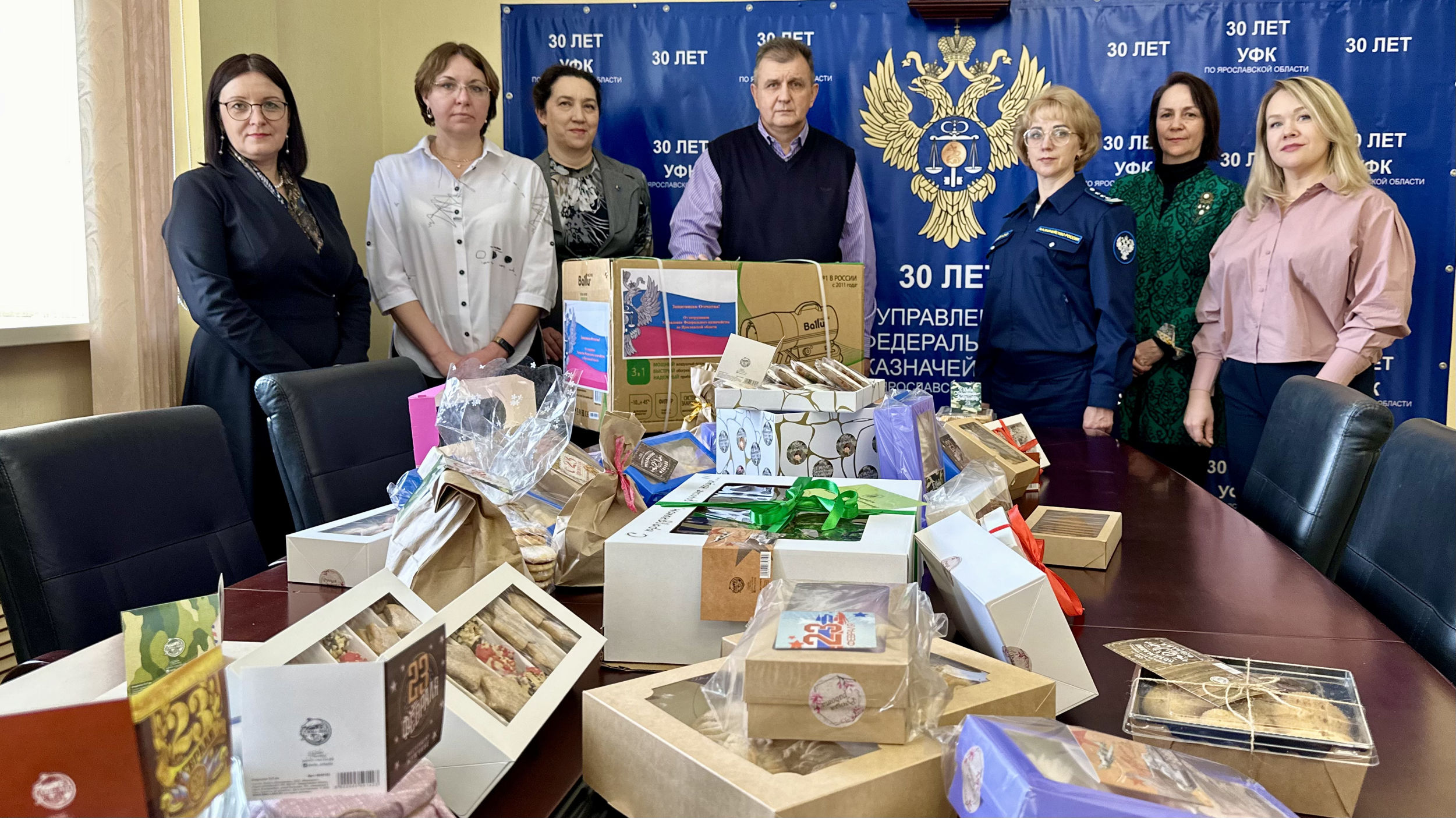 Ярославским бойцам к Дню защитника Отечества приготовили сладкие подарки