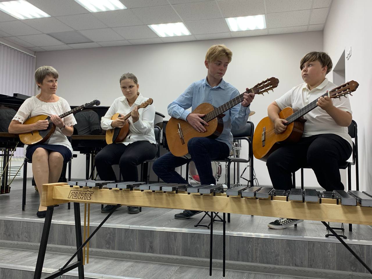 Ярославские детские школы искусств получили новые музыкальные инструменты