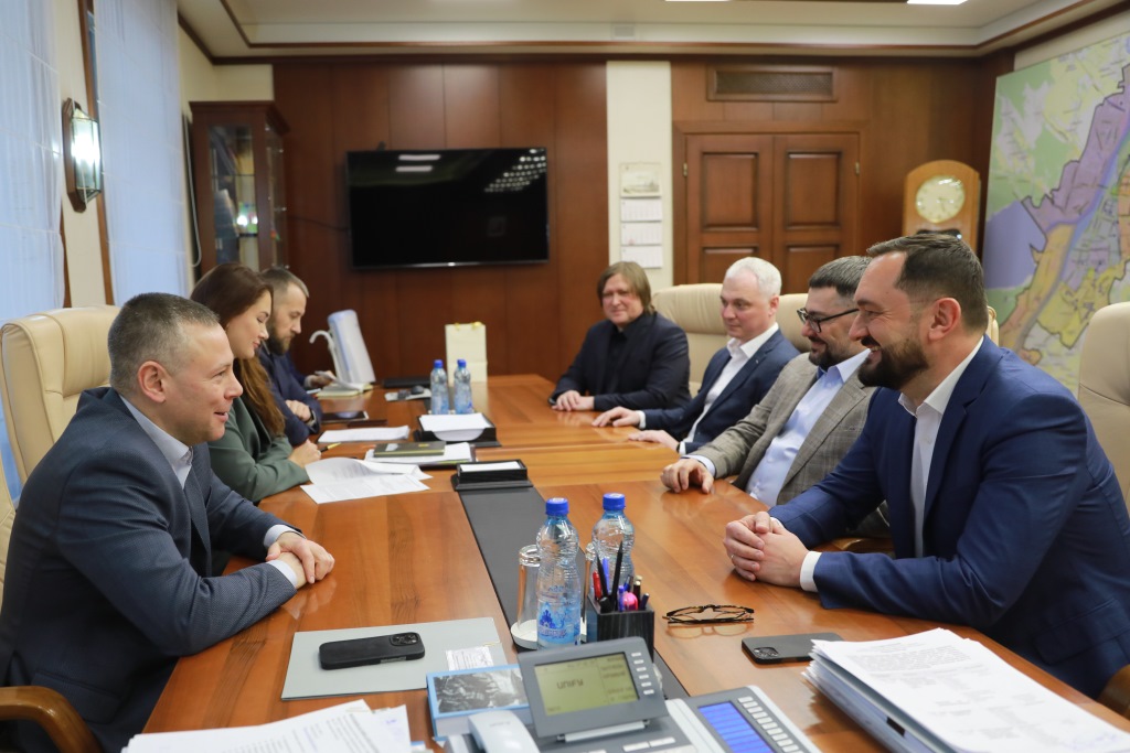 Михаил Евраев на встрече с главой ФНЛ рассказал о модернизации ярославских стадионов