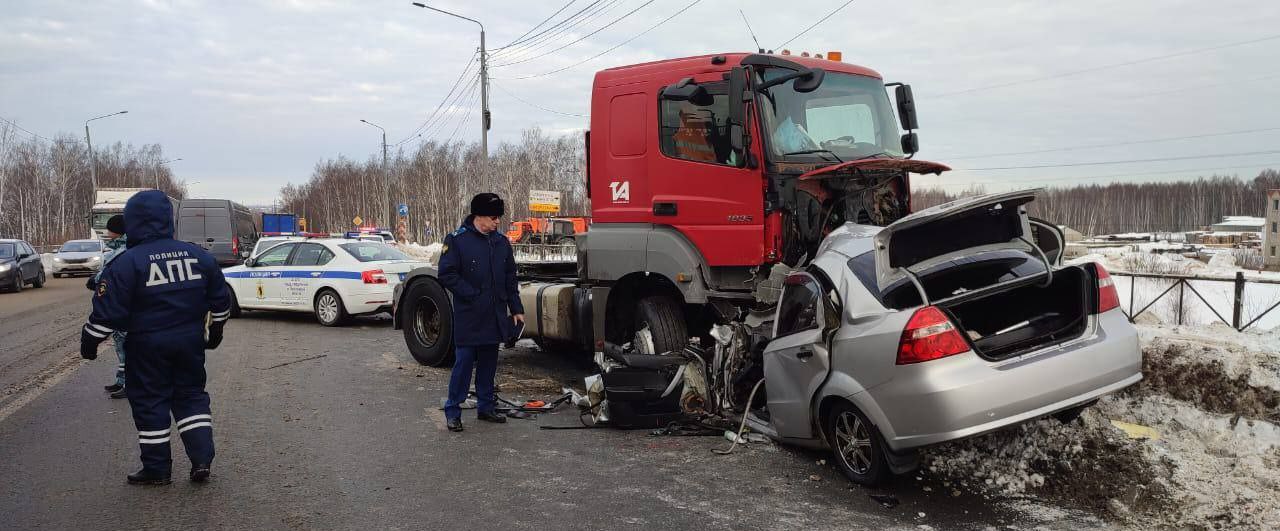 За «пьяное» ДТП с двумя погибшими в Ярославле осудят водителя грузовика