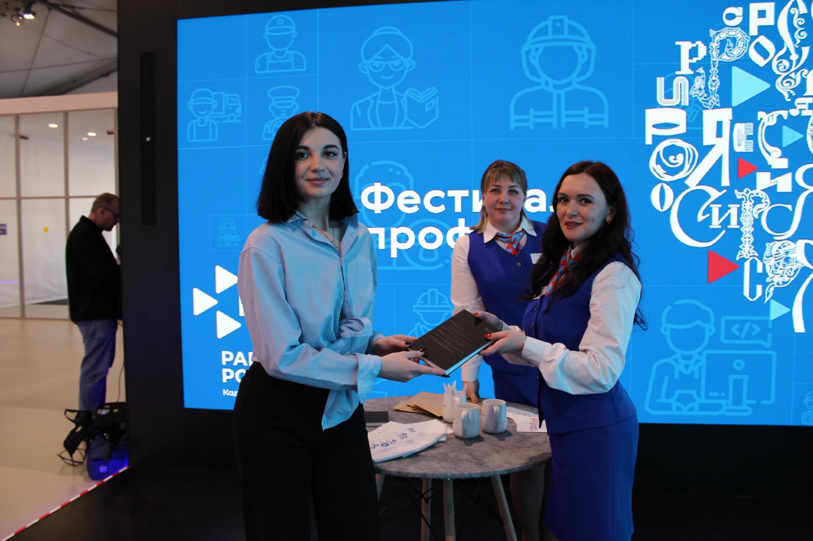 Профессии Ярославской области представлены на фестивале на выставке «Россия»