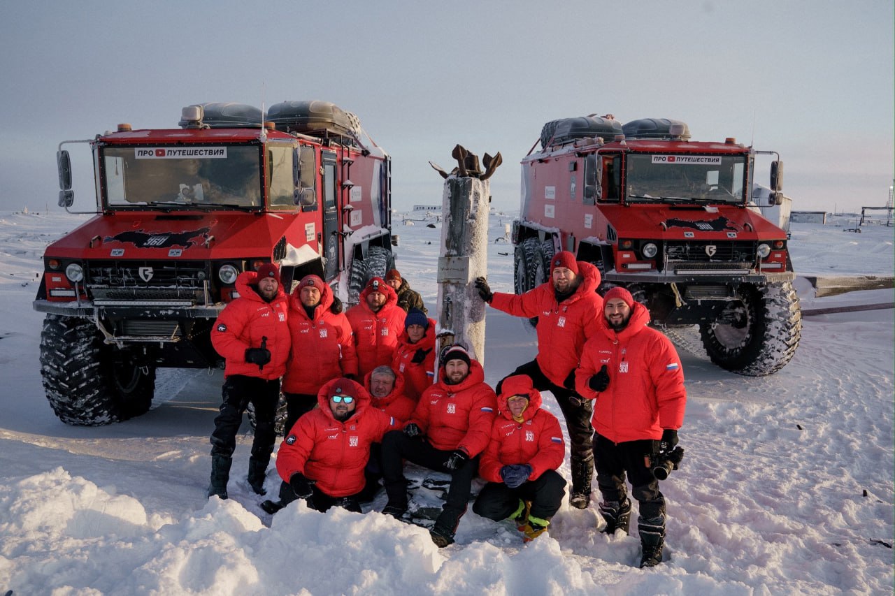 Команда первой континентальной экспедиции вместе с ярославским блогером миновала самую северную точку России и Евразии