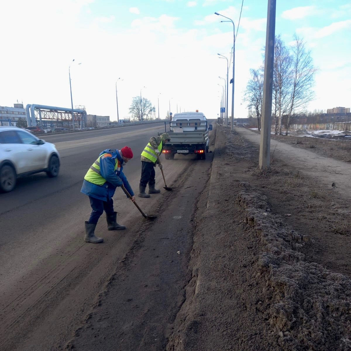 На улицы Ярославля выйдут машины-пылесосы и КДМ для влажной уборки