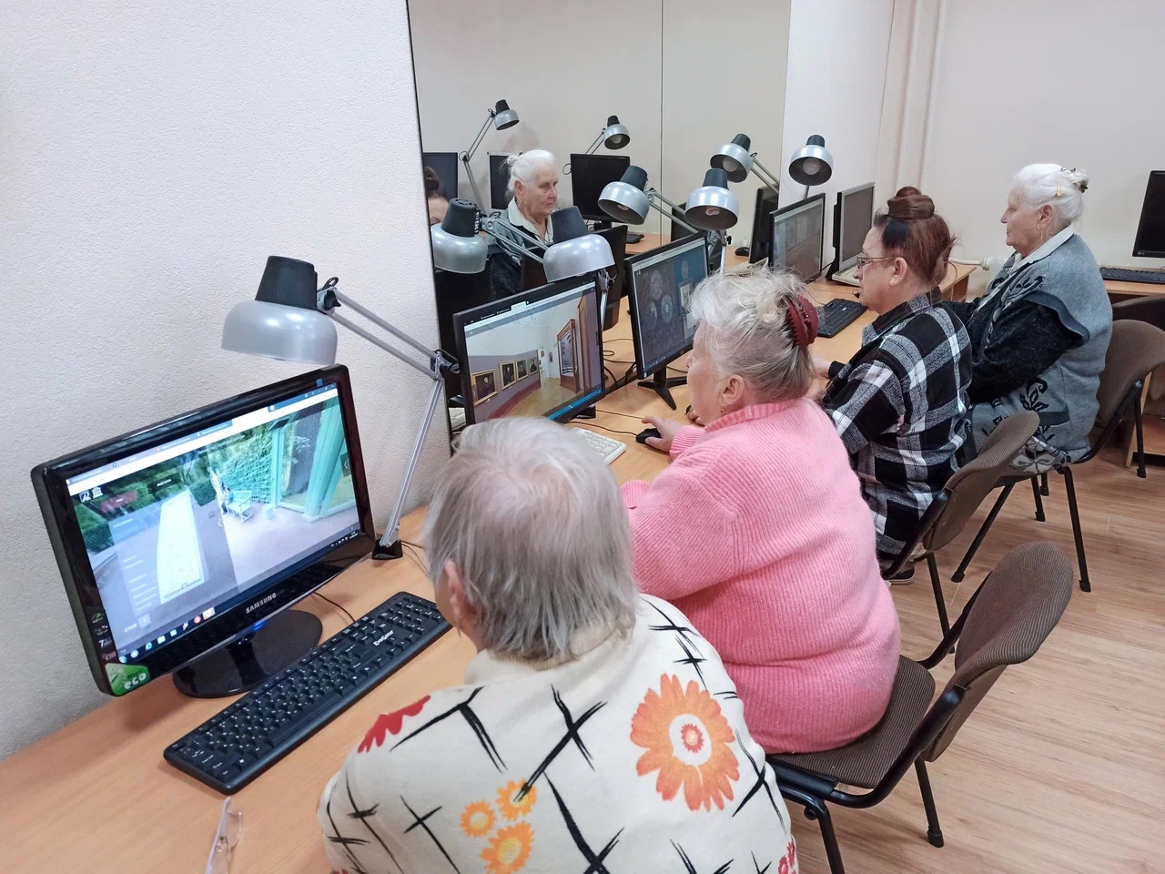Социальные услуги в прошлом году получили более 180 тысяч пожилых ярославцев