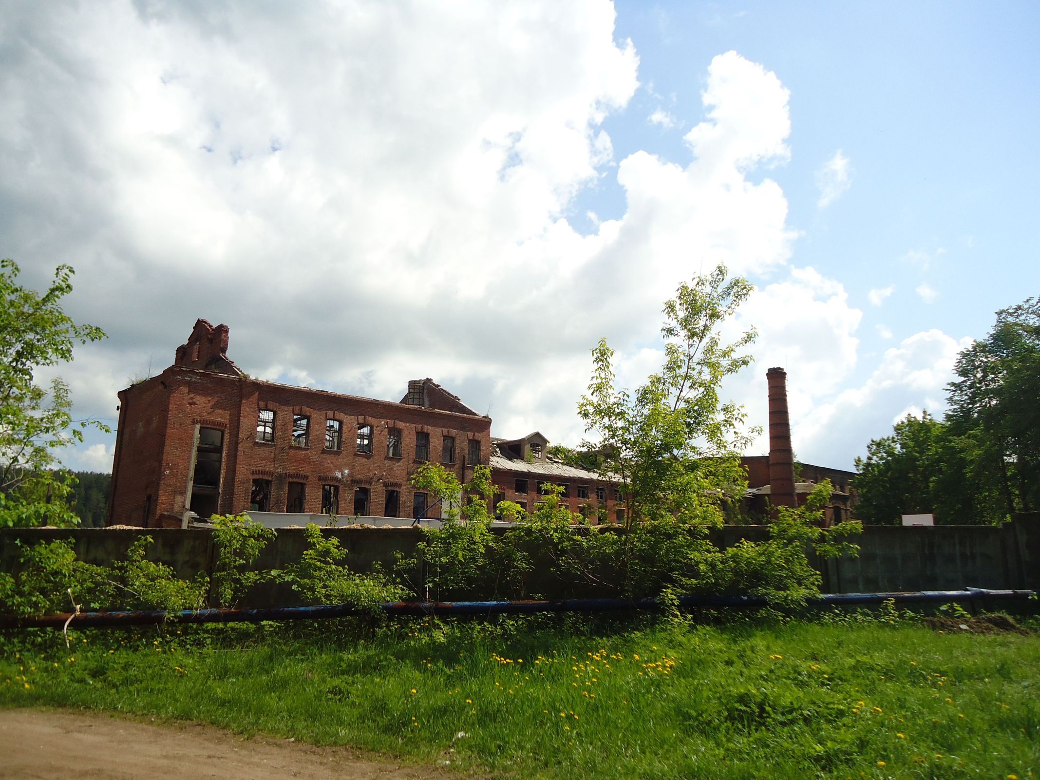 Историческое здание фарфорового завода в Ярославской области изъяли у собственника