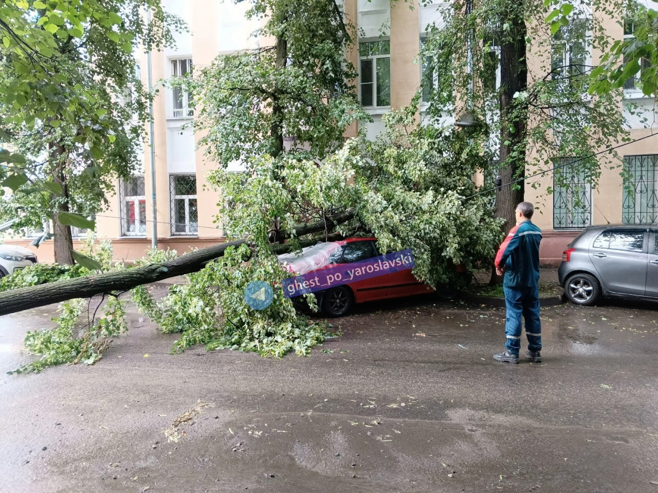 В Ярославской области во время ливня затопило улицы- Яррег - новости  Ярославской области