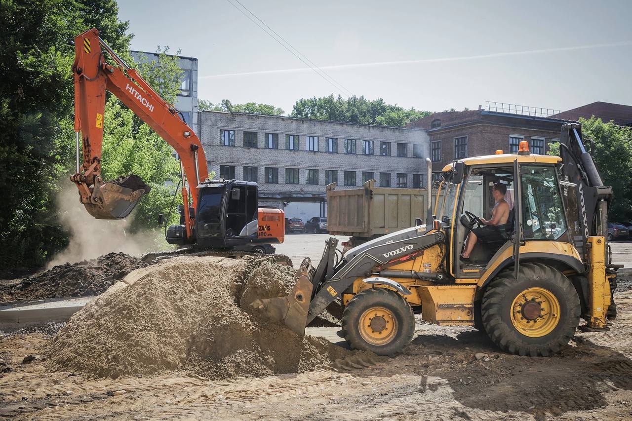 В Рыбинске ремонтируют двор для завершения преображения квартала