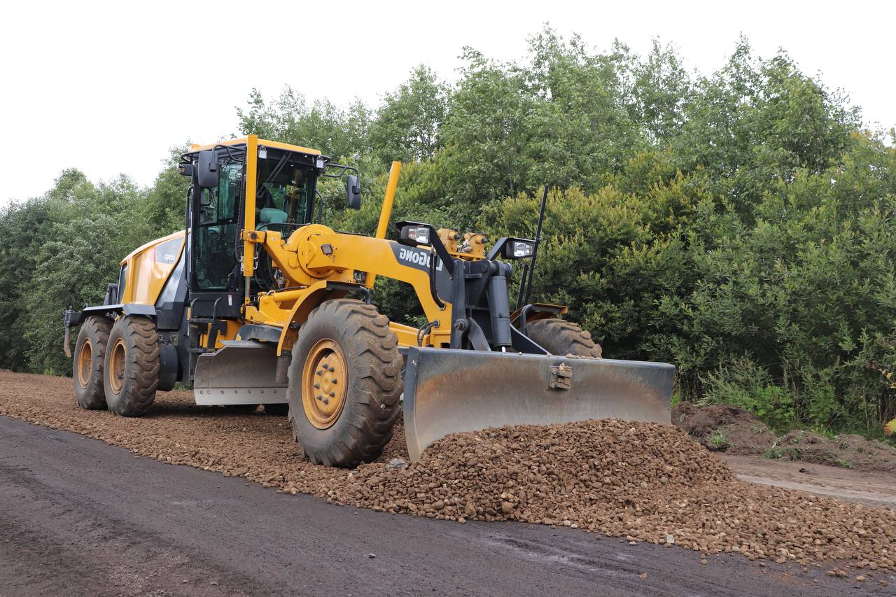 Дорогу от Углича до села Воскресенского ремонтируют опережающими темпами