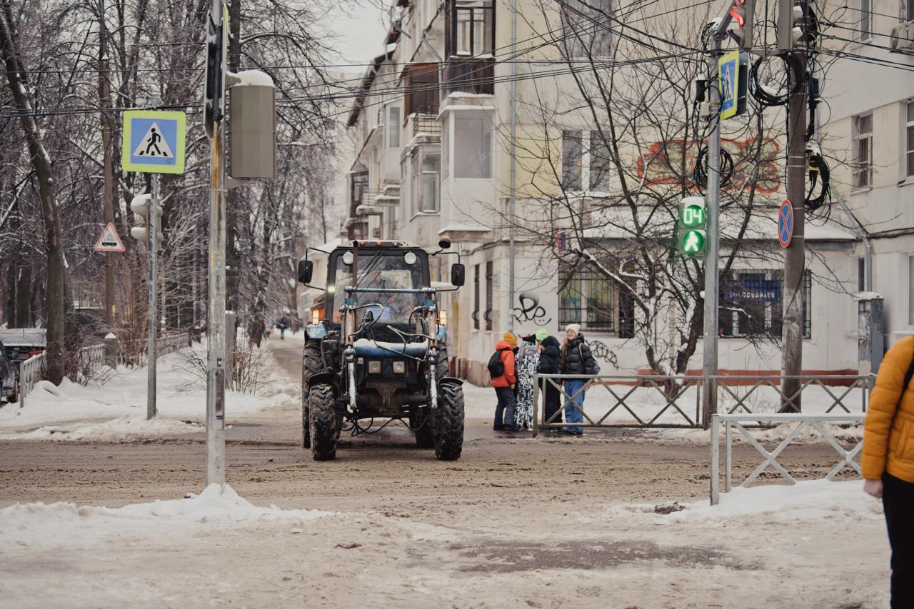 В Ярославле ликвидируют последствия ледяного дождя