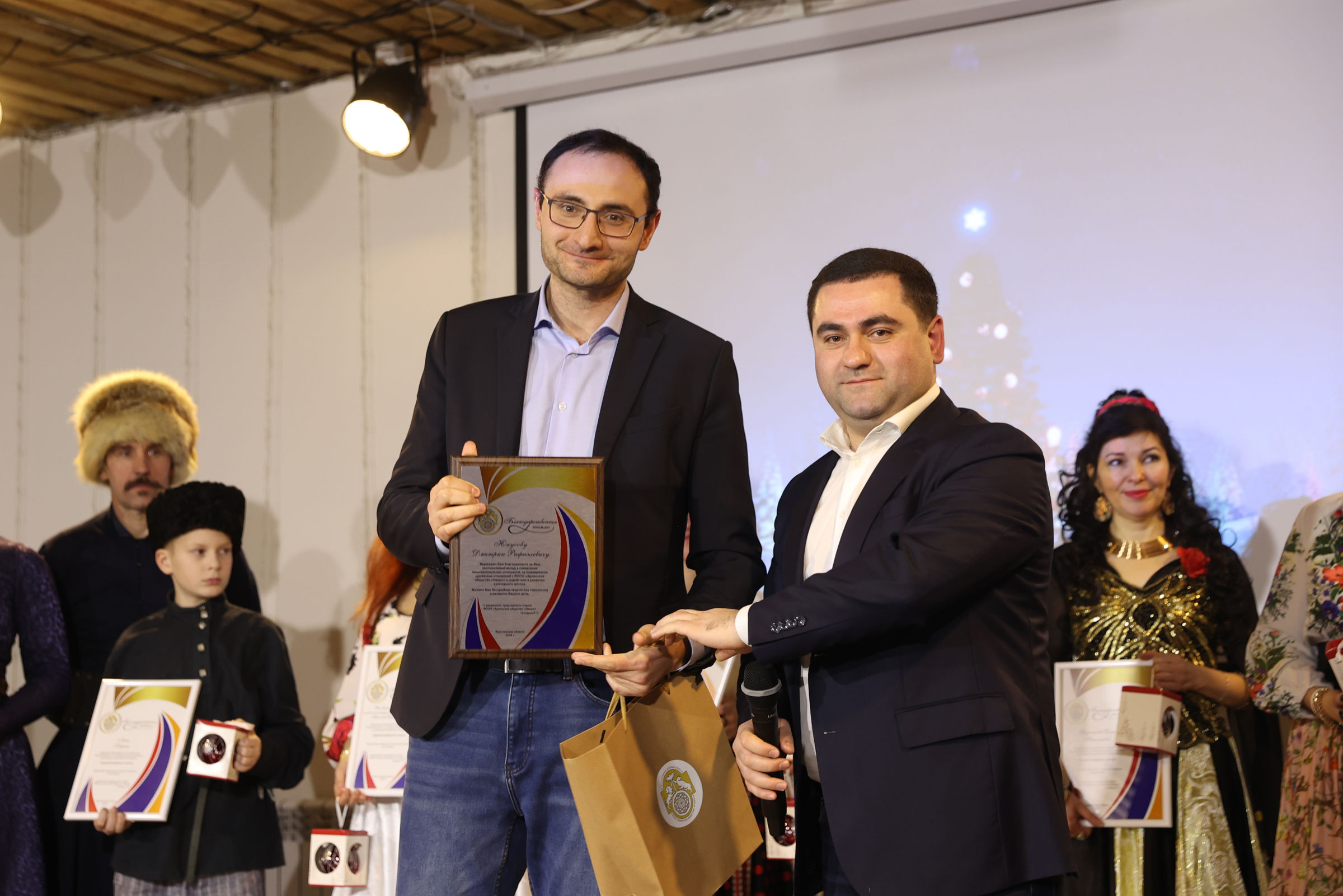 В Ярославле новогодний праздник объединил представителей разных национальностей