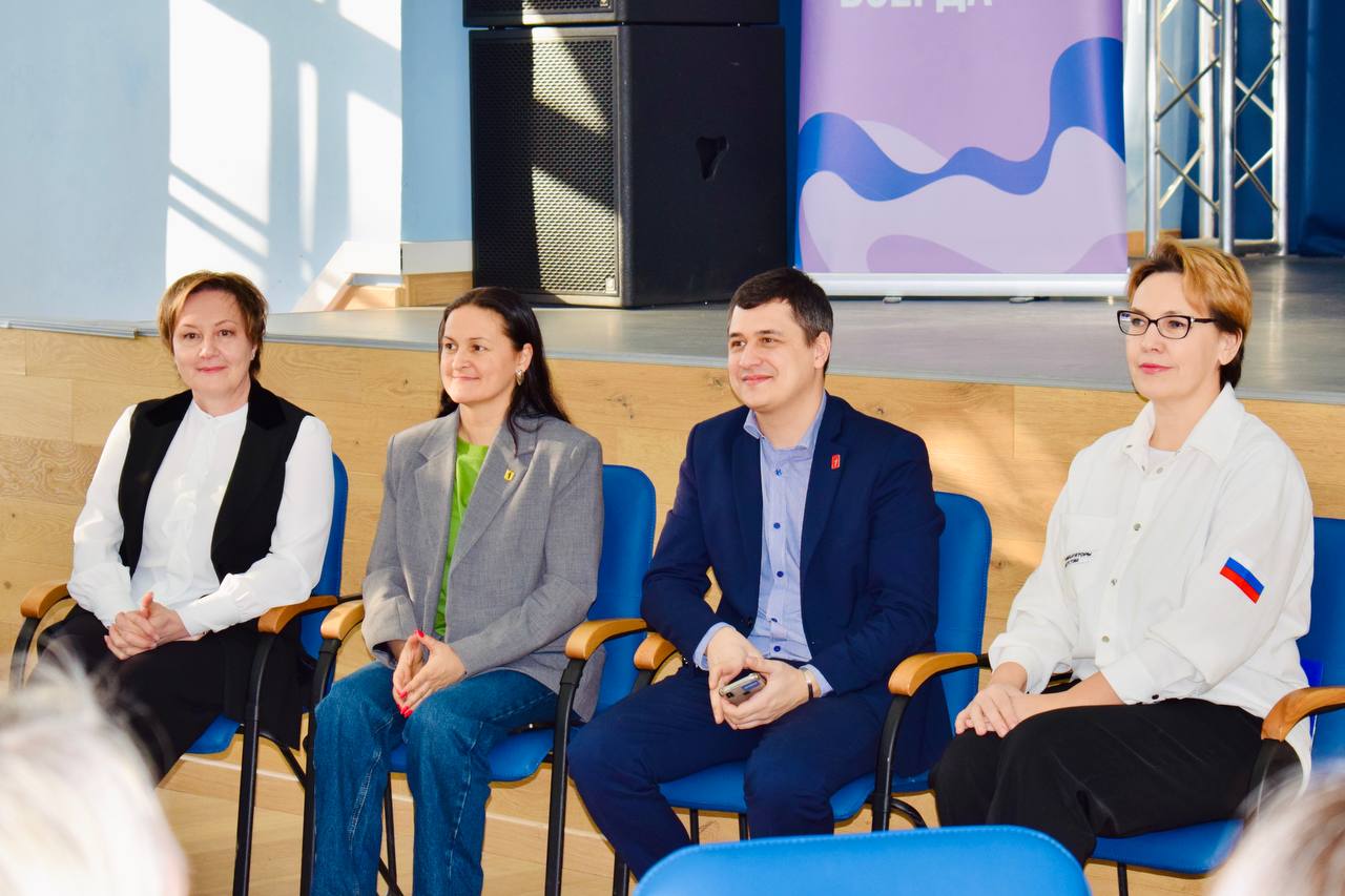 Министра образования Ярославской области посвятили в наставники «Первых»