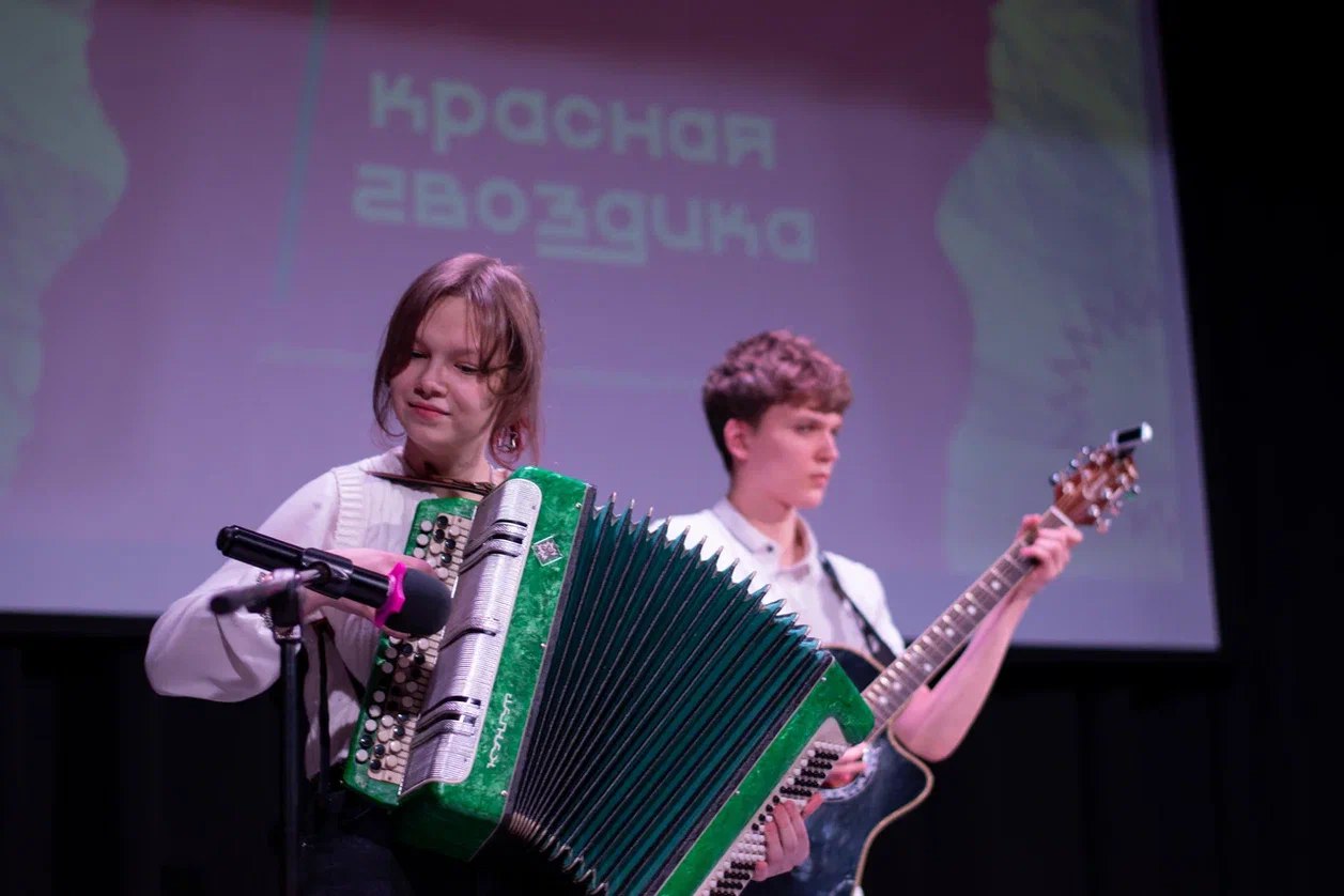 Около 300 жителей Ярославской области приняли участие в конкурсе «Красная гвоздика»