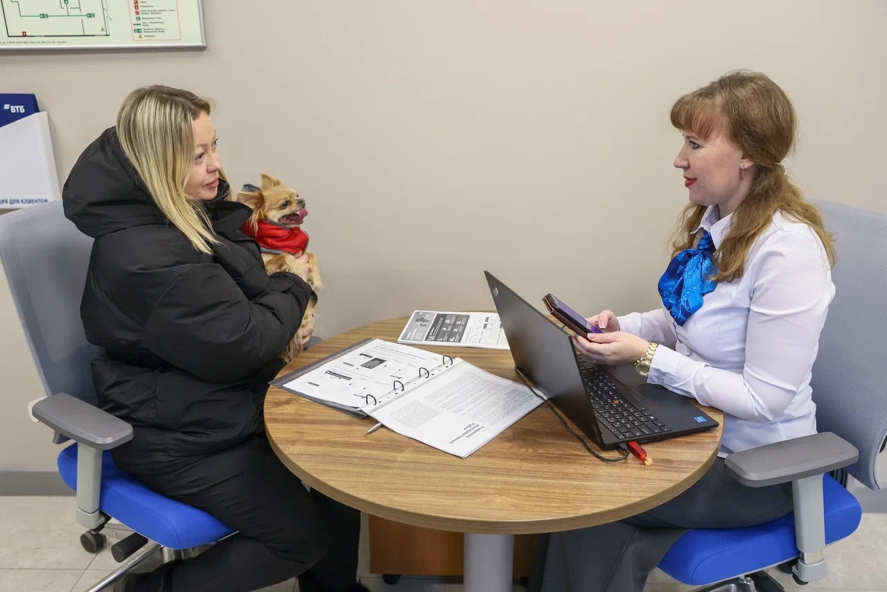 Более половины жителей ЦФО считают, что медиа влияют на решение об открытии вклада