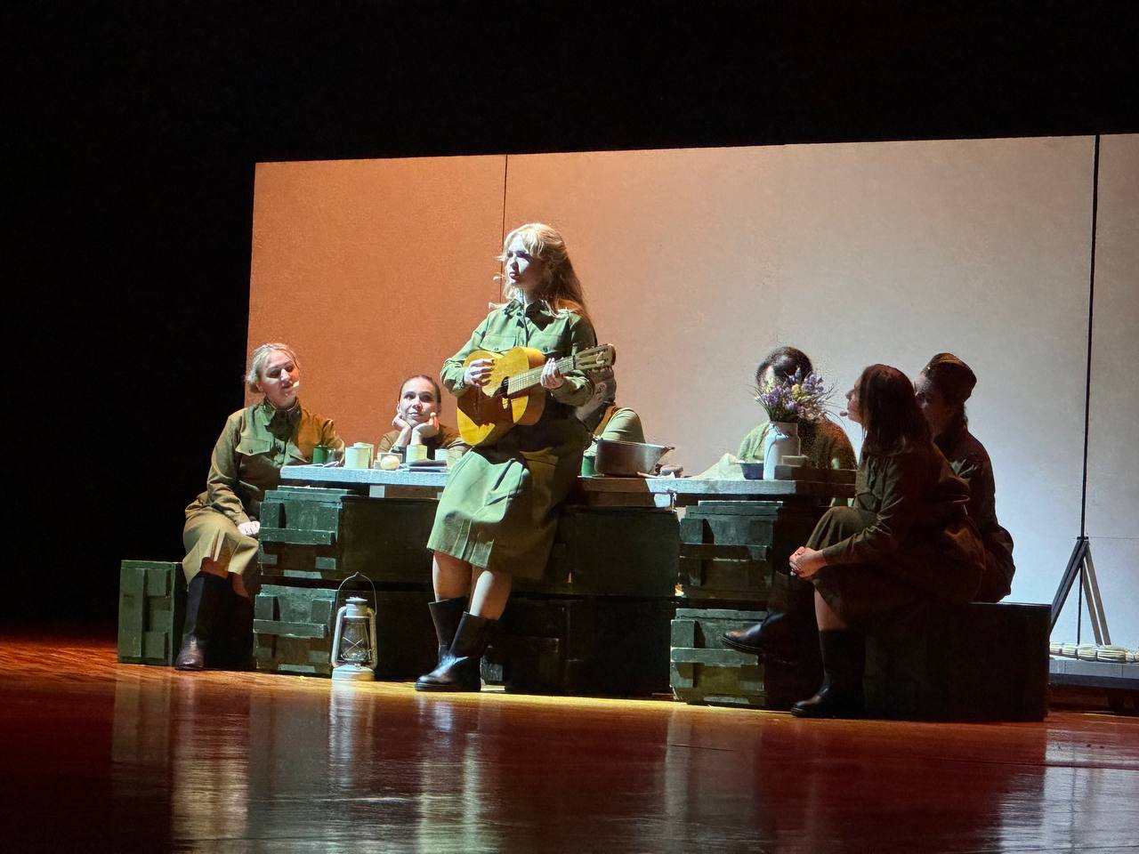 Премьера постановки «А зори здесь тихие» прошла в Ярославле