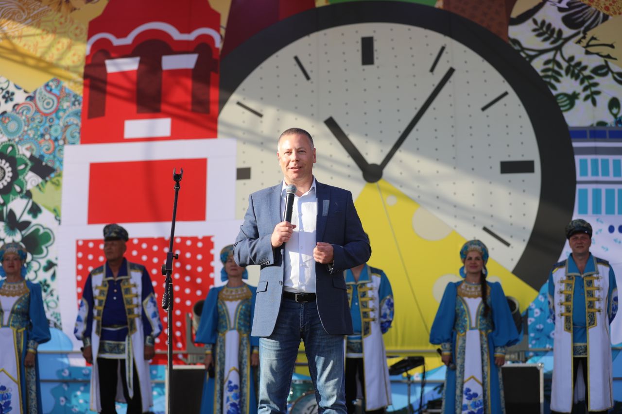 Михаил Евраев поздравил жителей Углича с Днем города