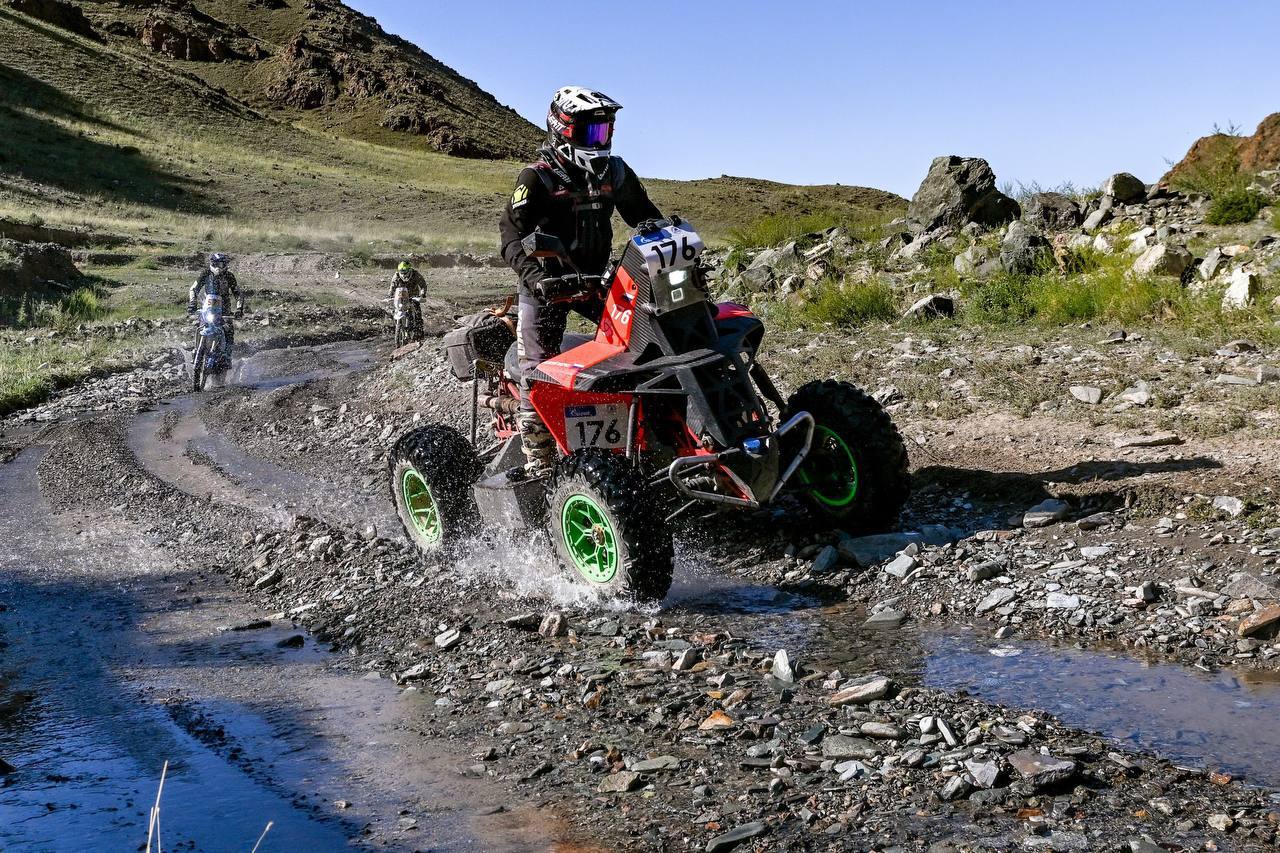 Спортсмены из Рыбинска – в числе победителей международного моторалли «Шелковый путь»