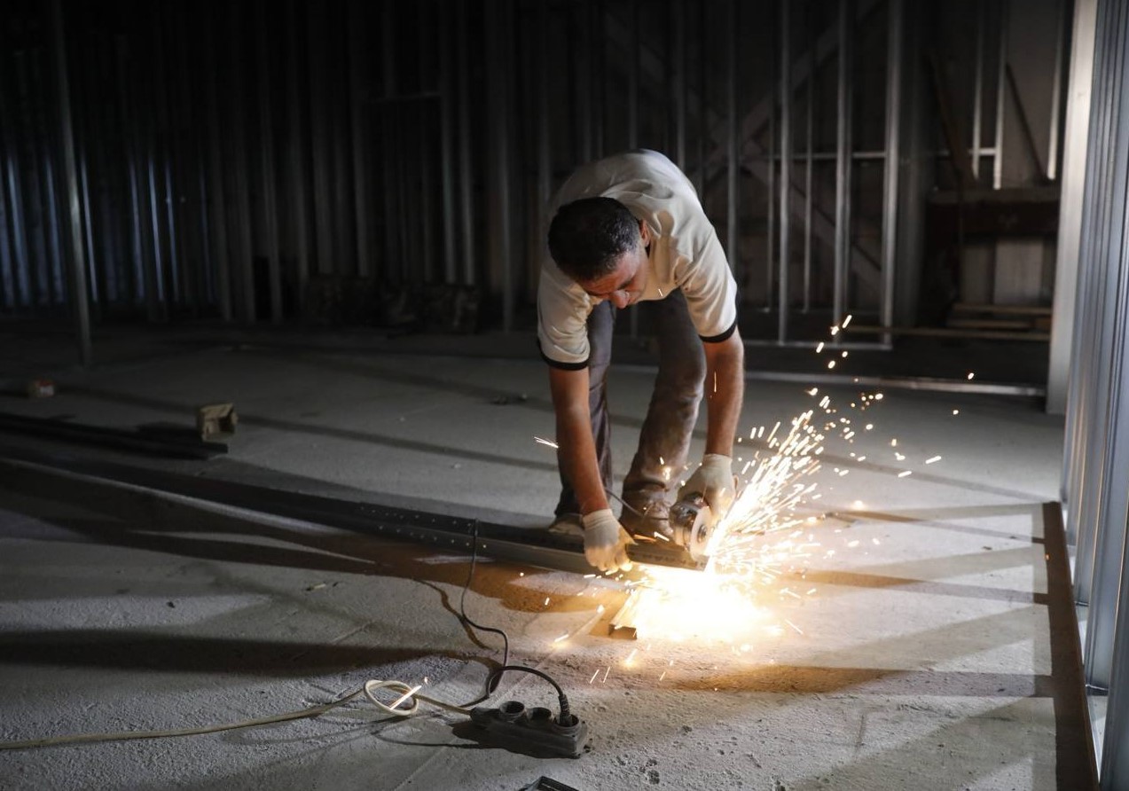 Михаил Евраев: за три года в Ярославской области отремонтируют 55 школ