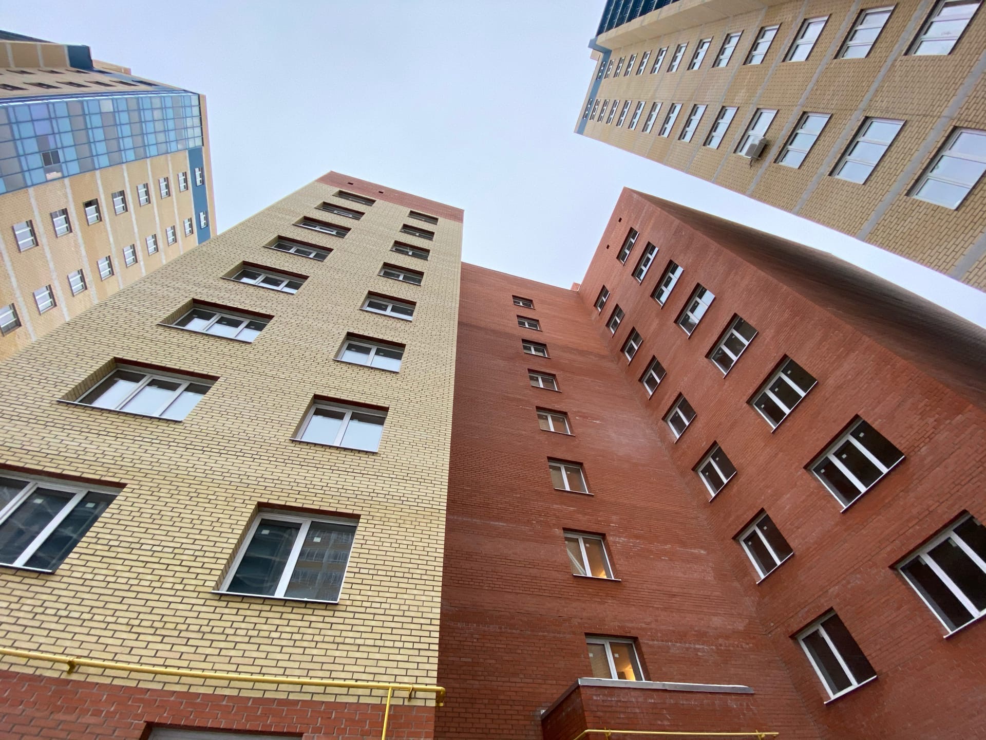 Дома для расселения аварийного фонда строятся в пяти округах Ярославской области