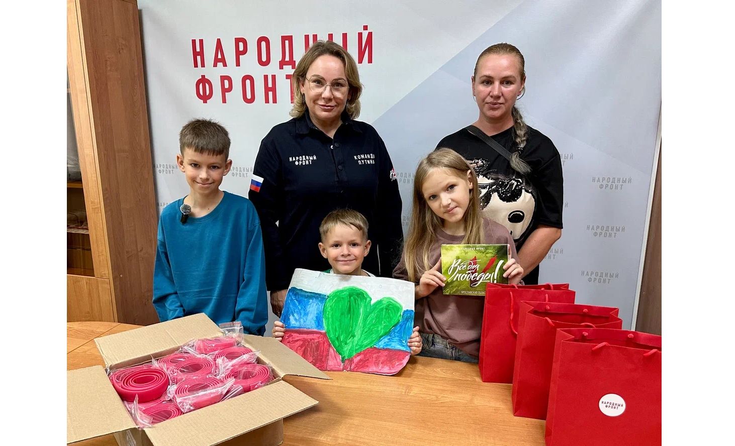 Шестилетний ярославец потратил подаренные на день рождения деньги на жгуты для бойцов СВО