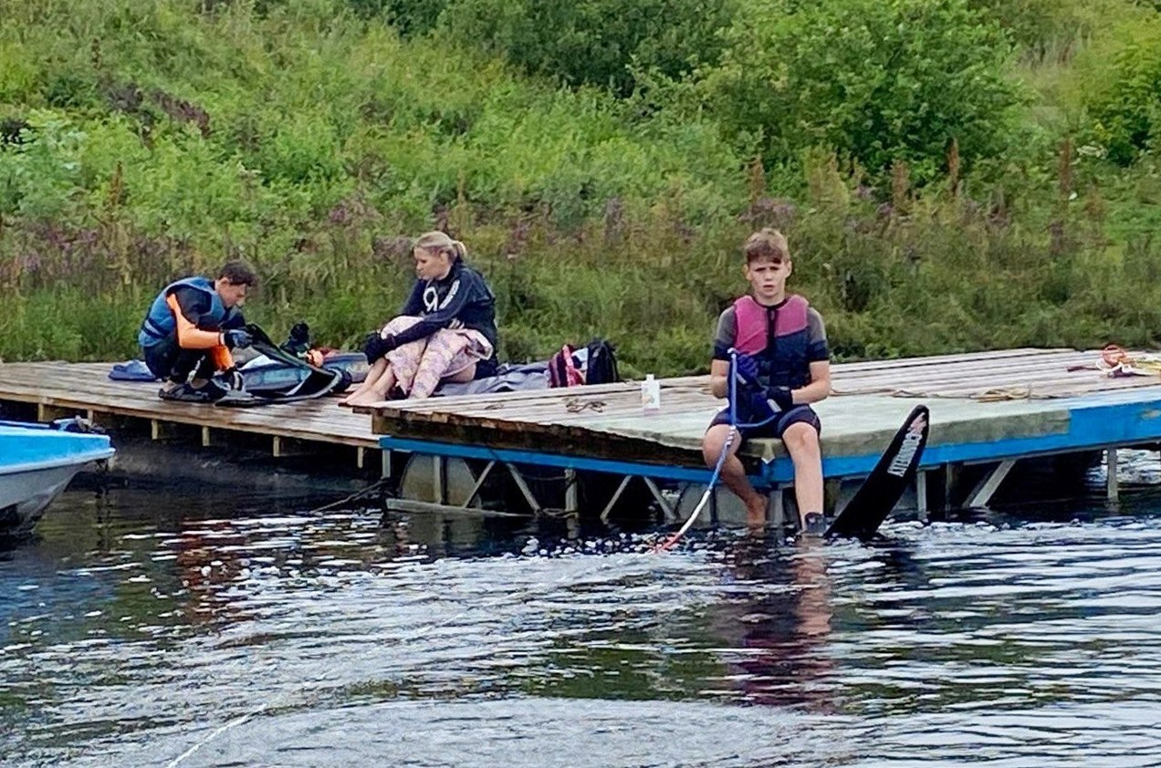 Соревнования по воднолыжному спорту проходят в Рыбинске