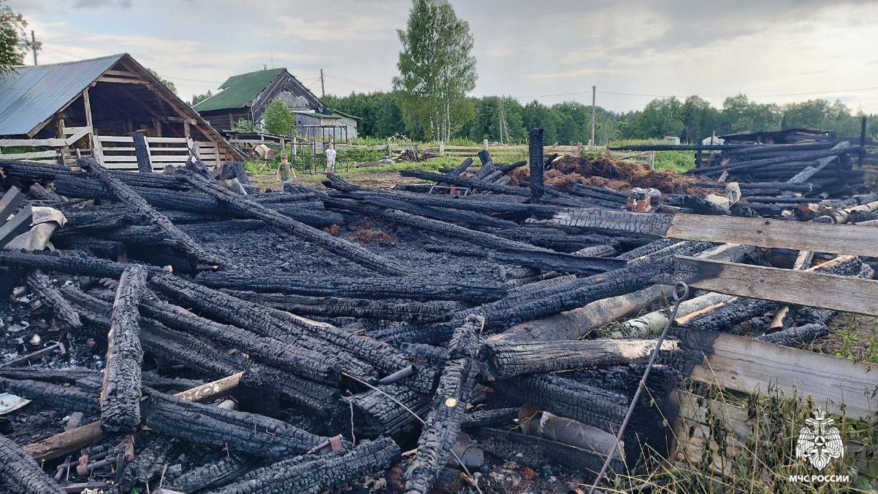 В Угличском округе сгорел скотный двор
