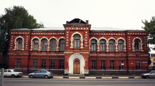 Руководителем Ярославского художественного училища назначена Светлана Султанова