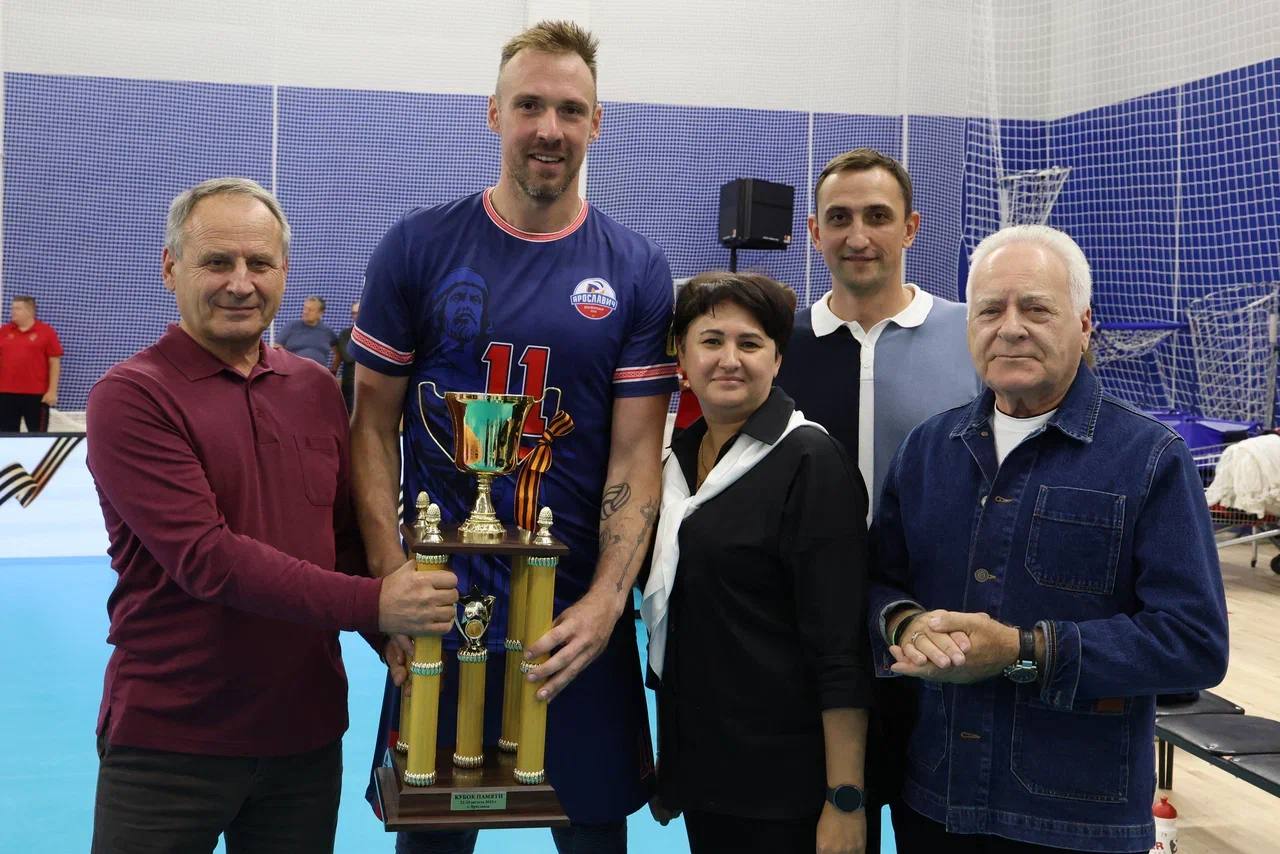Волейбольный турнир «Кубок памяти» завершился победой команды «Ярославич»
