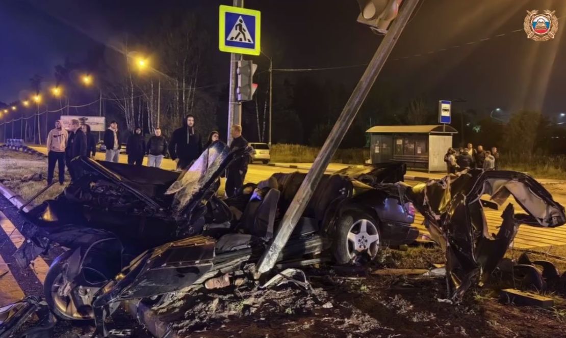 В результате ДТП на выезде из Ярославля погиб пассажир «Мерседеса»