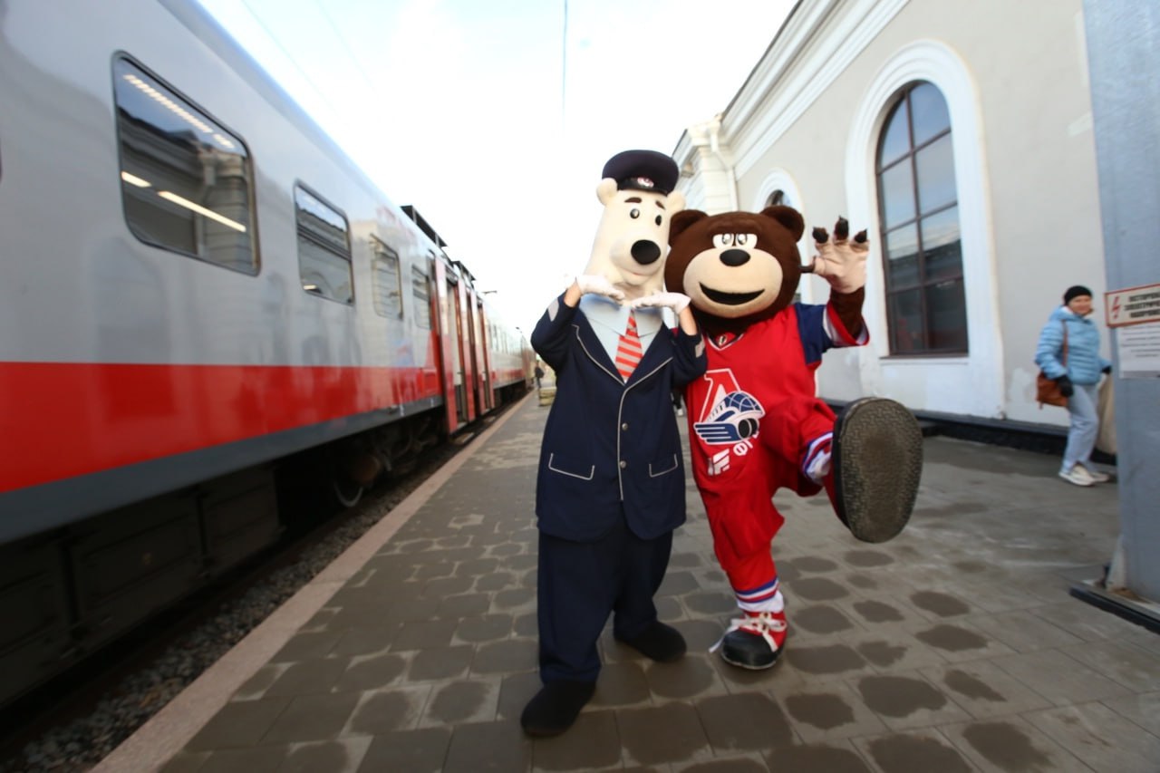 Курсирующая между Костромой и Ярославлем «Электричка болельщиков» возвращается