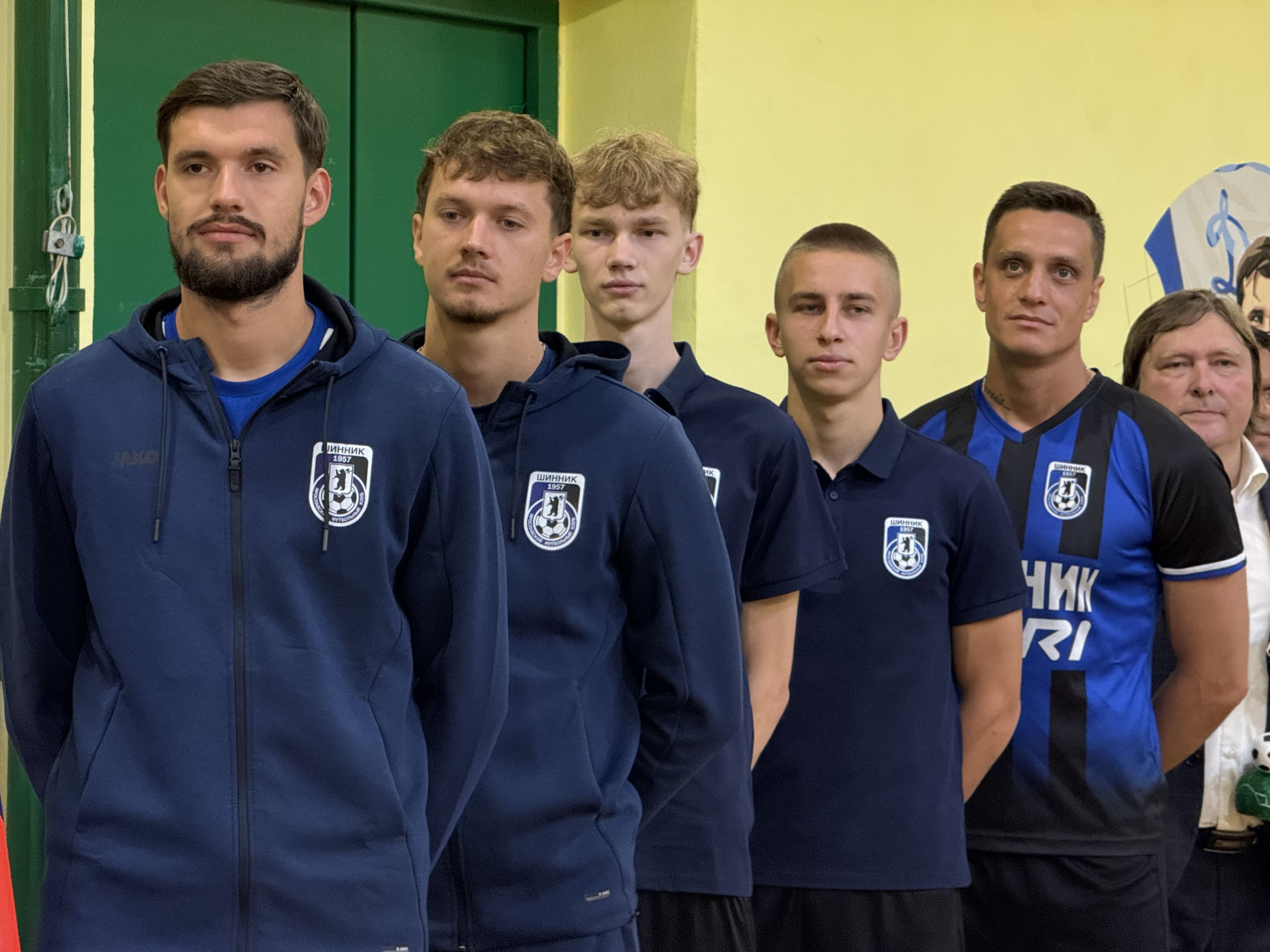 Футболисты «Шинника» провели открытый урок в ярославской школе